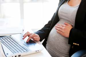 Gestante consegue anular pedido de demissão e terá direito a estabilidade provisória
